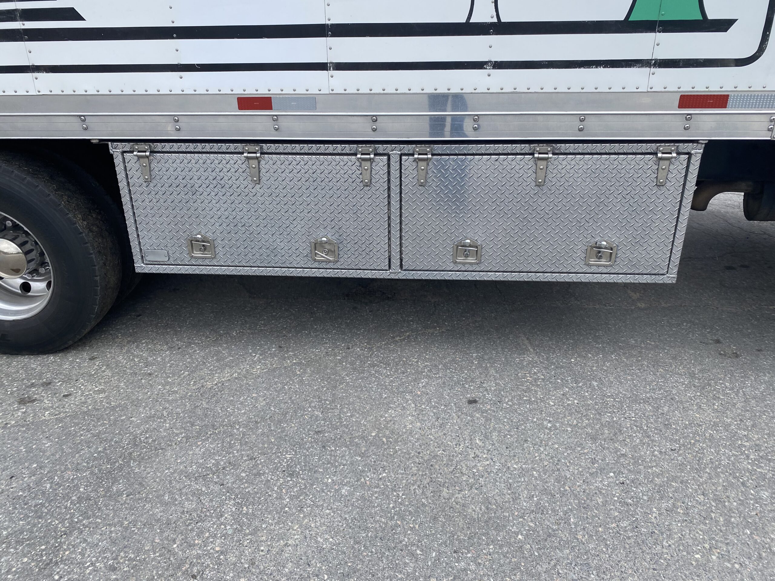 2006 International 4300 Crew cab,