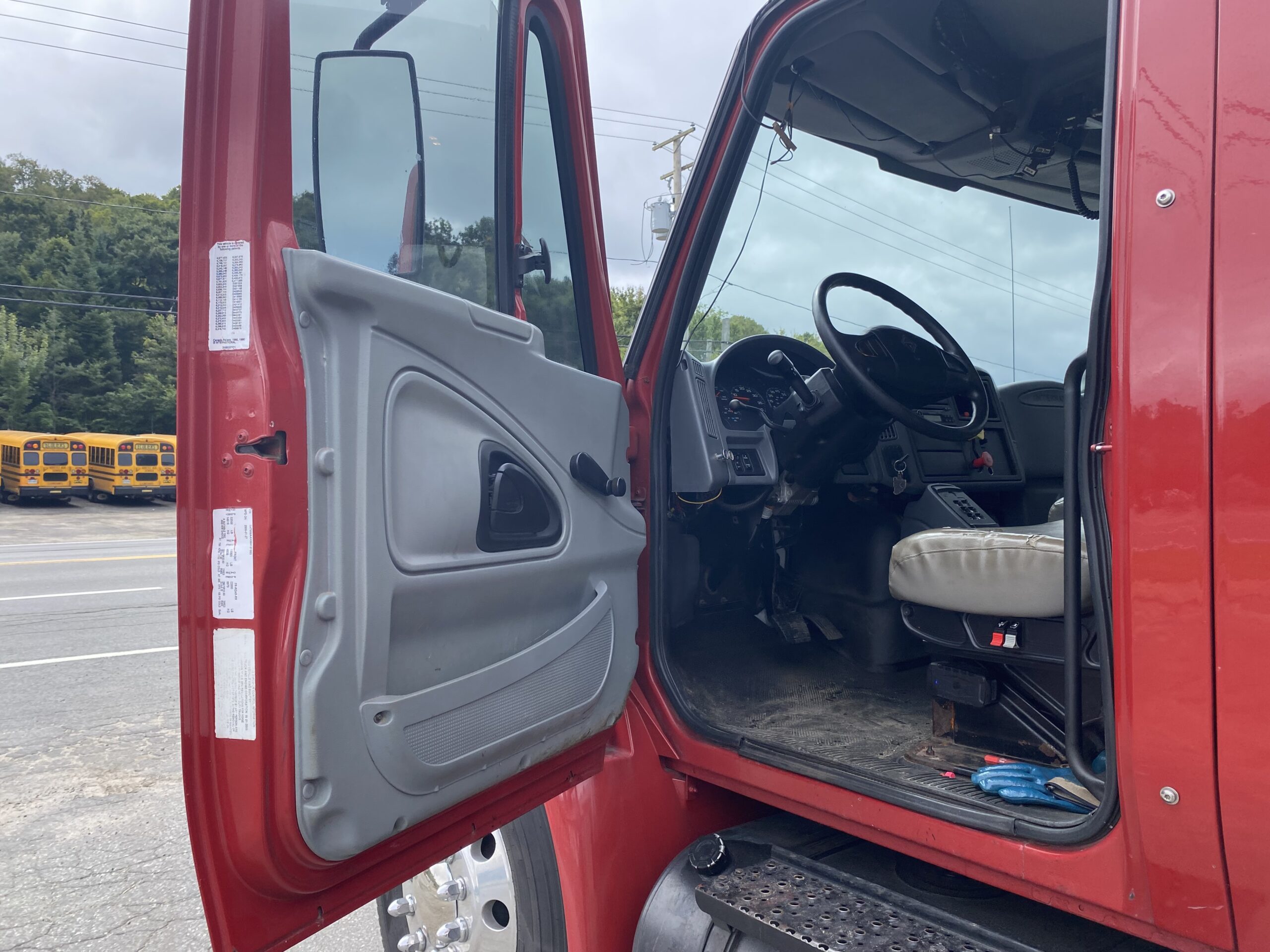 2006 International 4300 Crew cab,