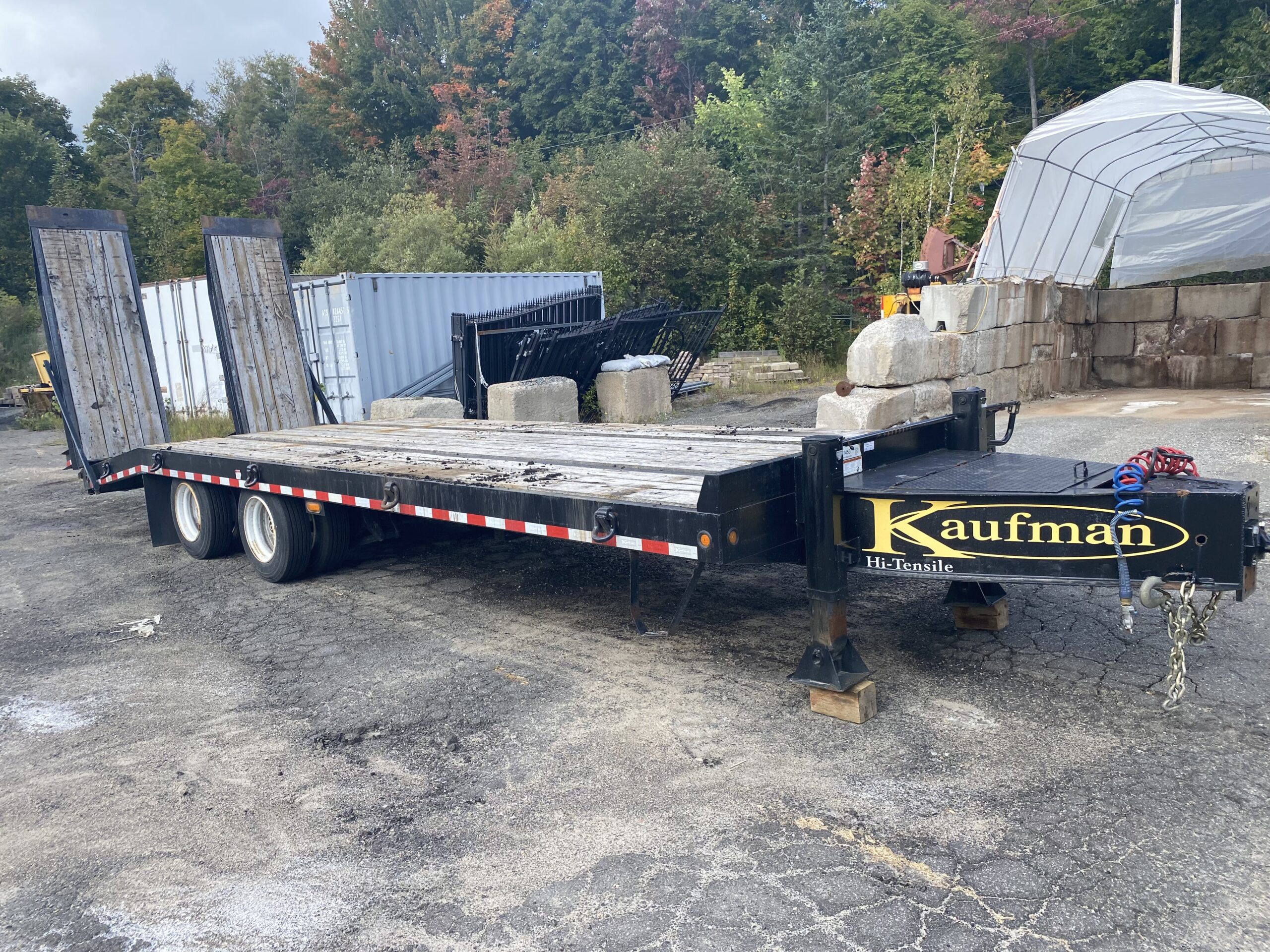 2022 Kaufman, 20T, 2 essieux, rampes hydr.